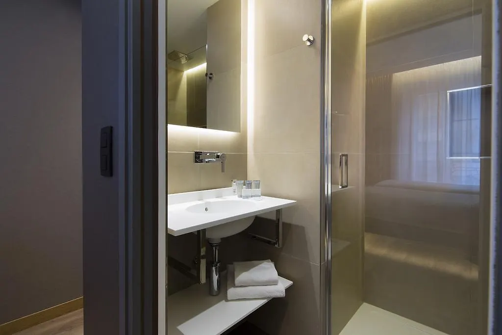 Cler Hotel Париж 3*,